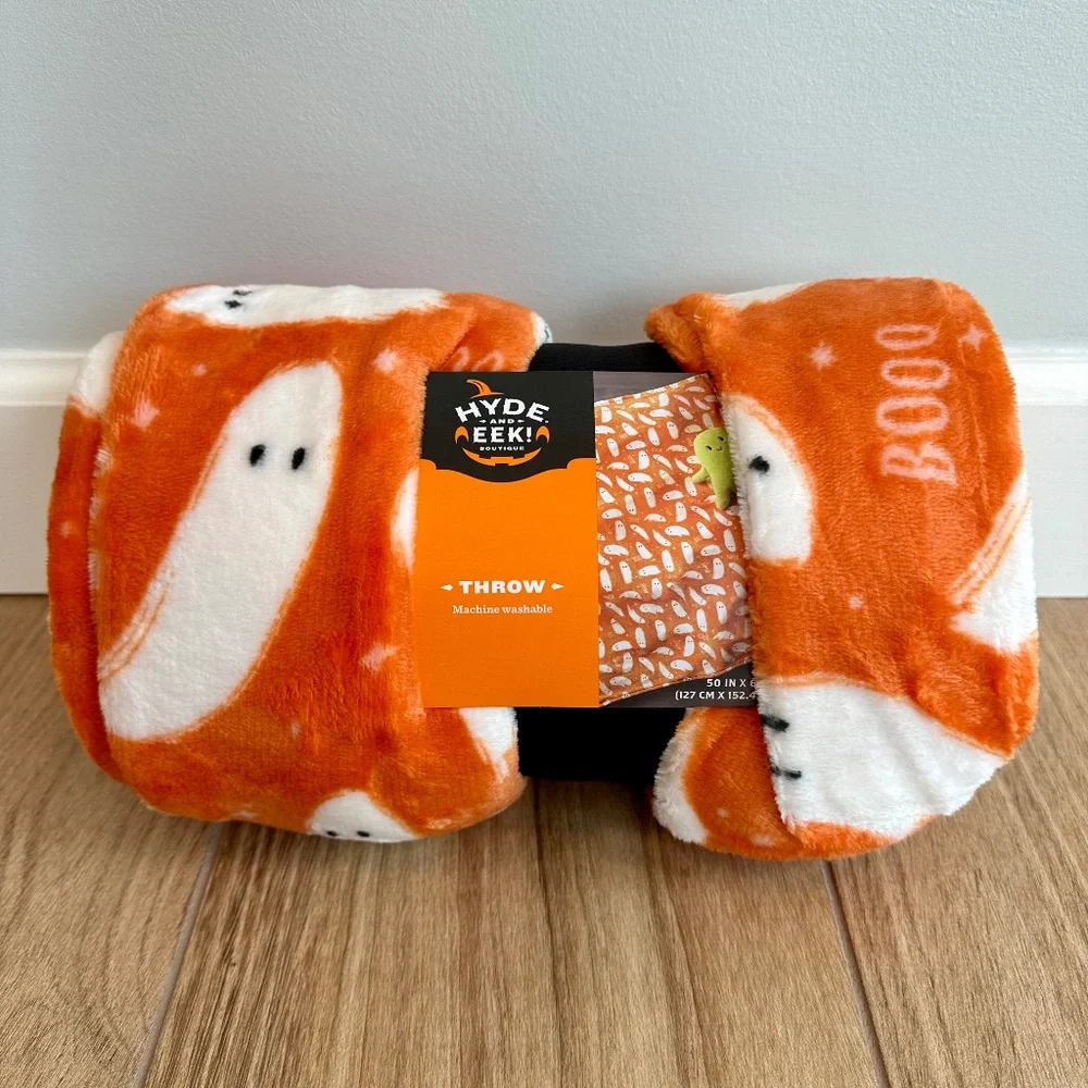 Halloween Ghost Printed Plush Throw Blanket Orange/Ivory - Hyde & EEK!
